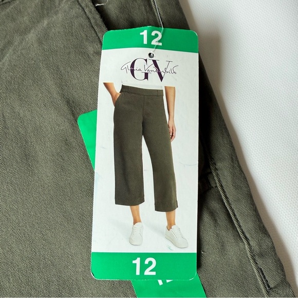 Gloria Vanderbilt Pull on wide leg crop size 12 Olive green tummy Smoothing - Picture 1 of 9